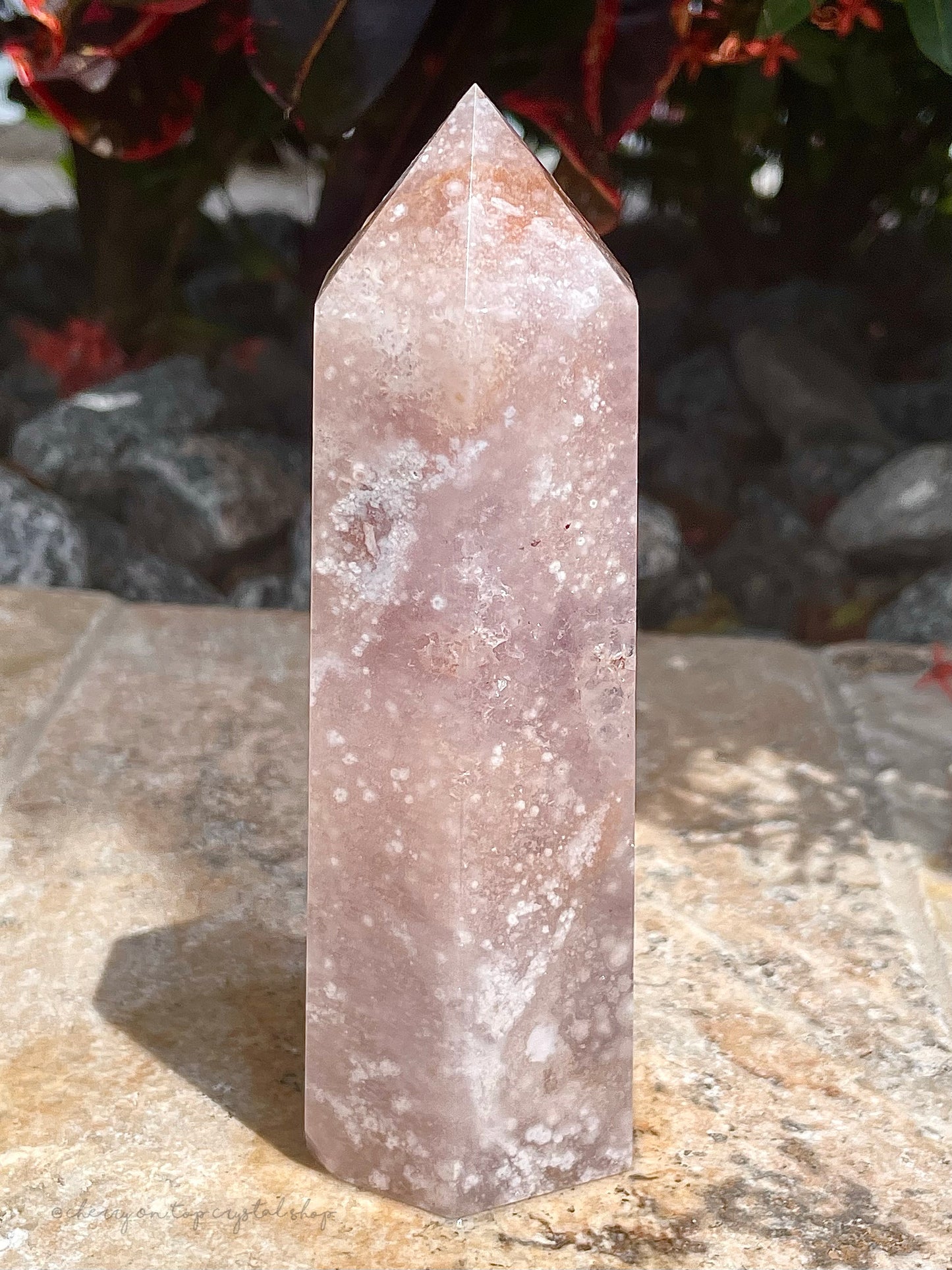 Pink Amethyst Tower - Light lilac with dots