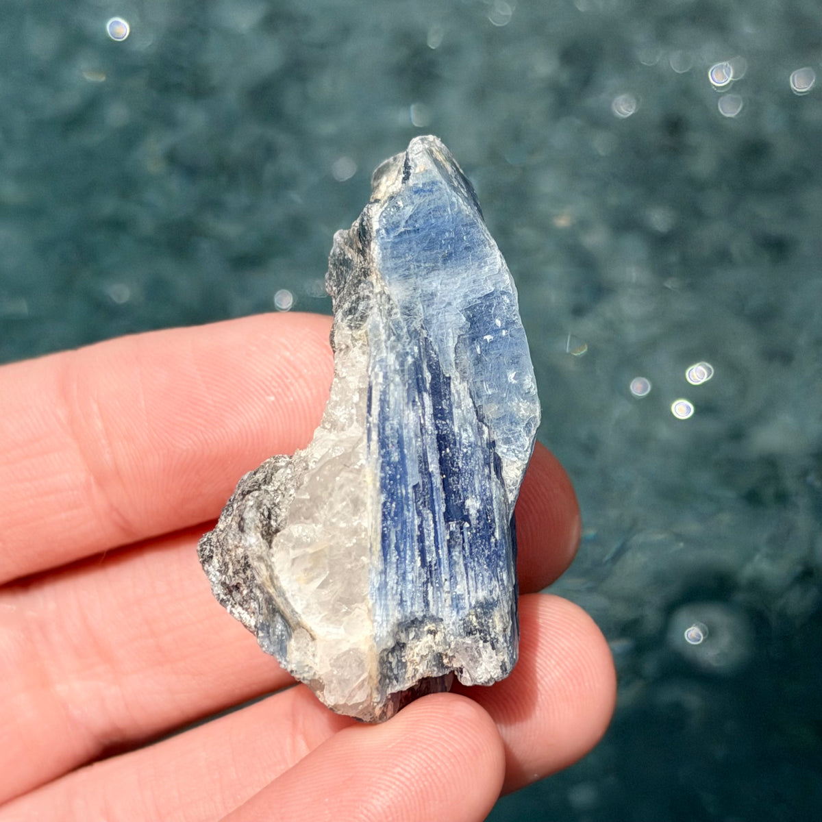 Blue Kyanite raw