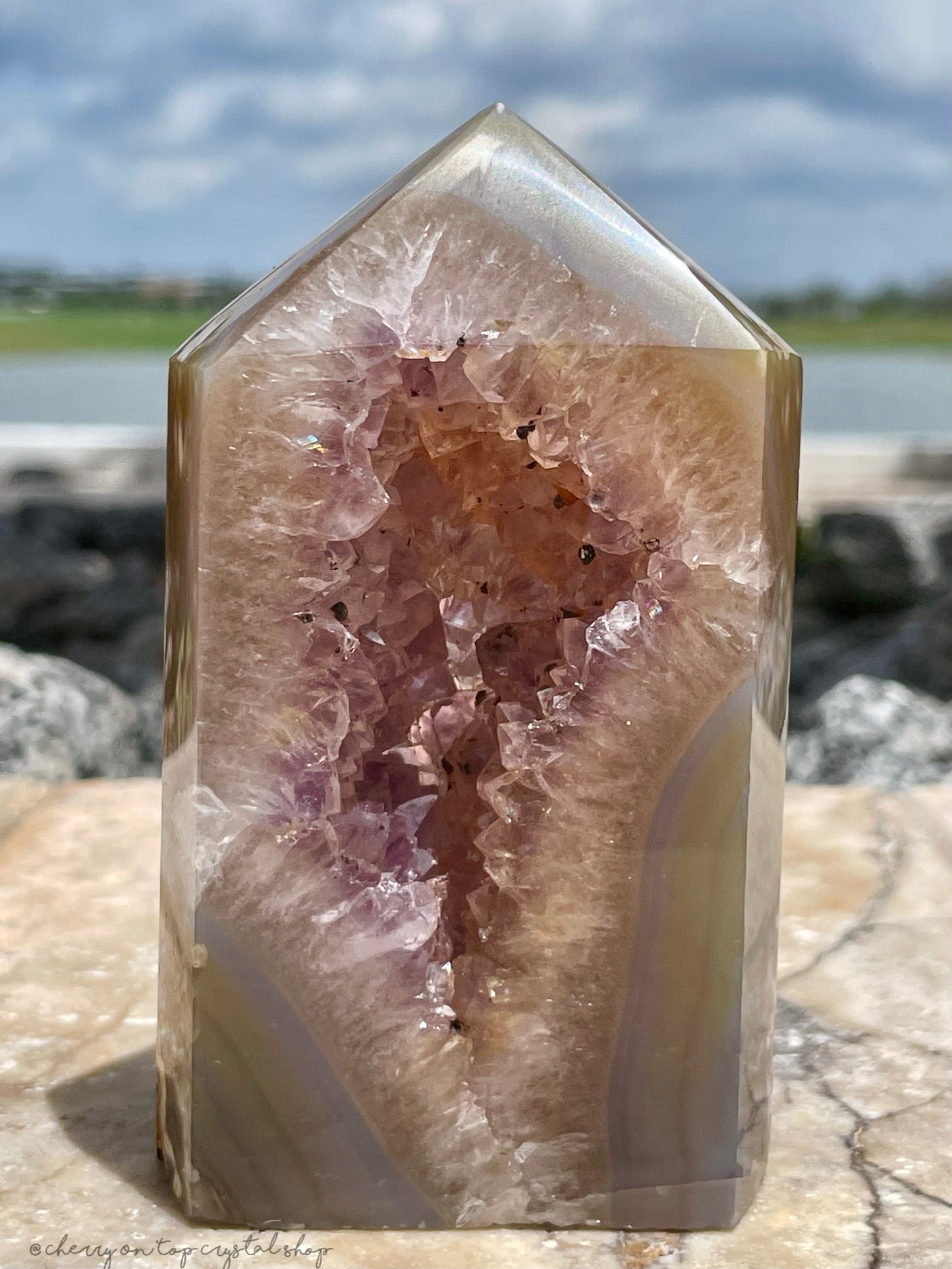Crystal Vision Agate x Amethyst Tower