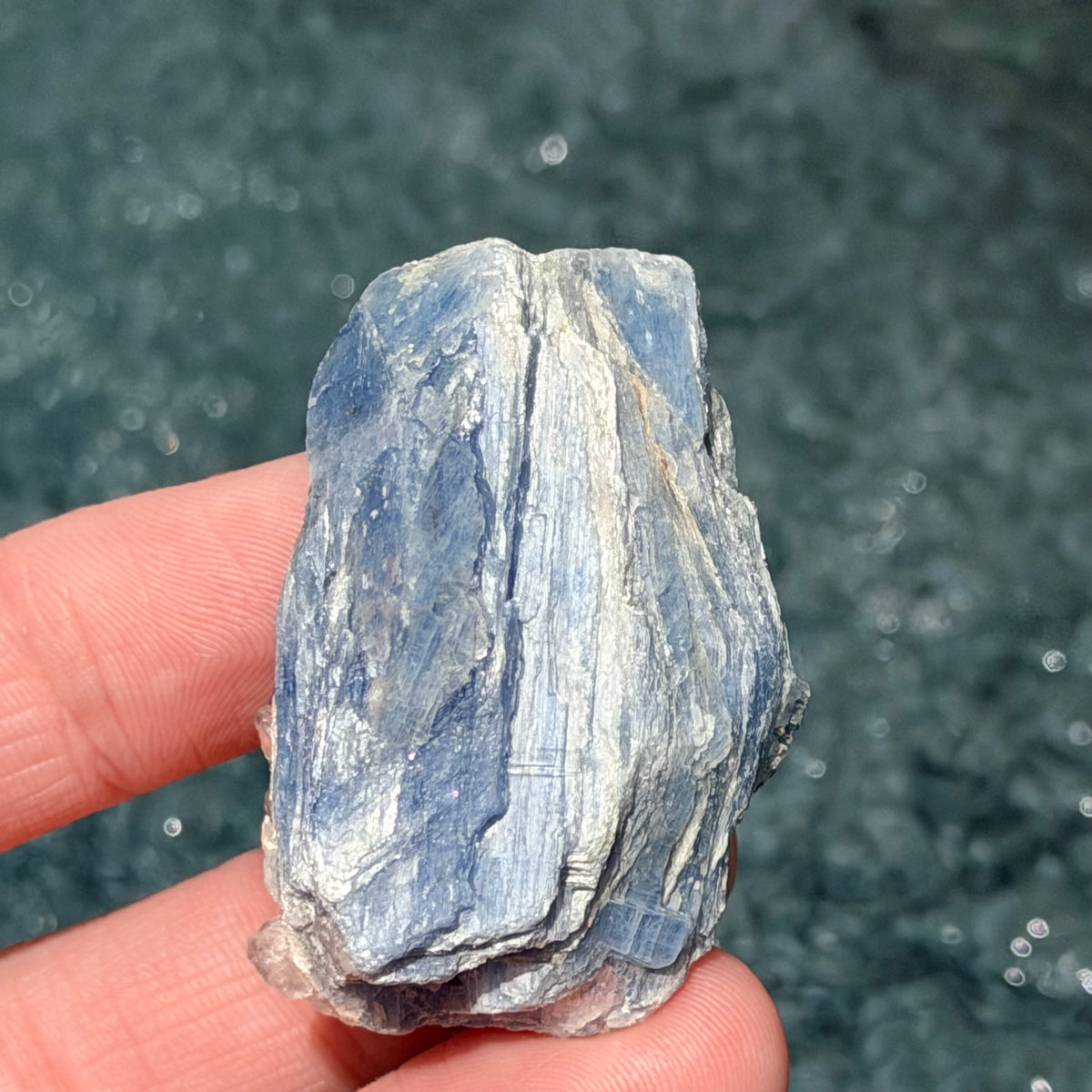 Blue Kyanite raw