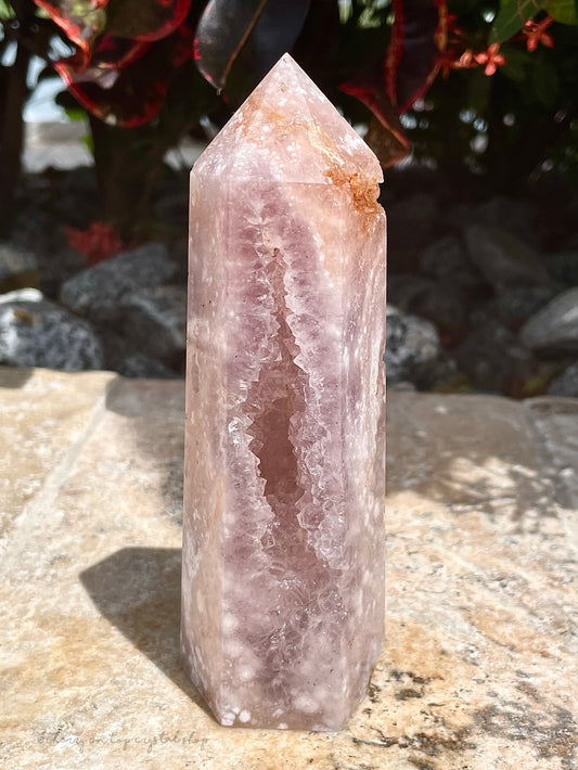 Pink Amethyst Tower - Light lilac with dots