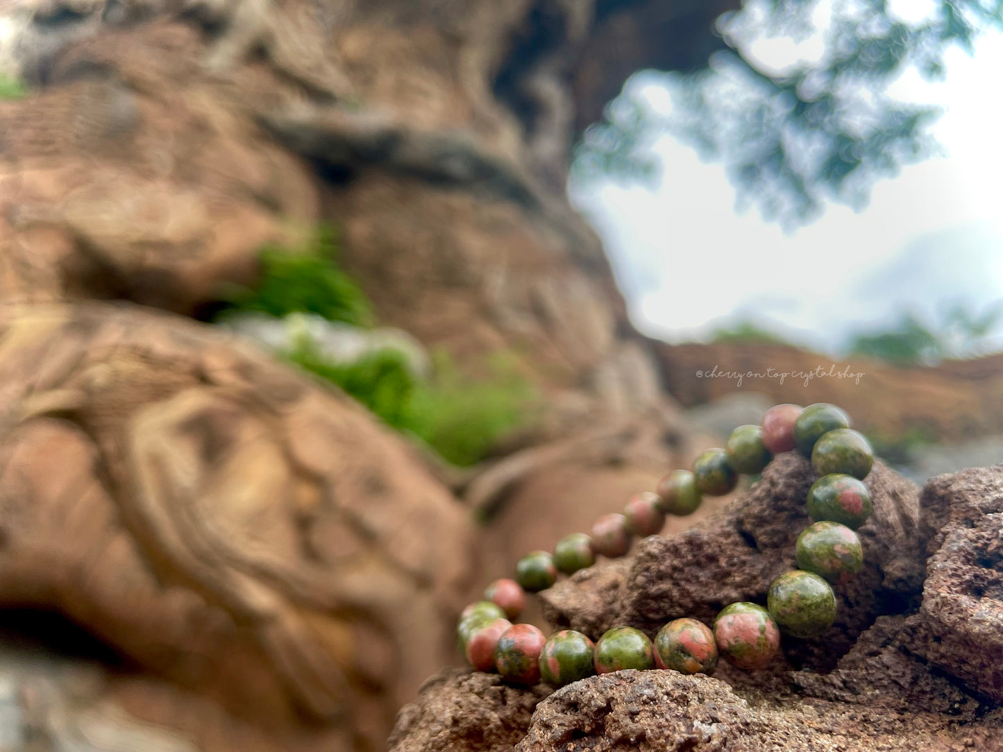 Western Romance Unakite Crystal Bead Stretch Bracelet