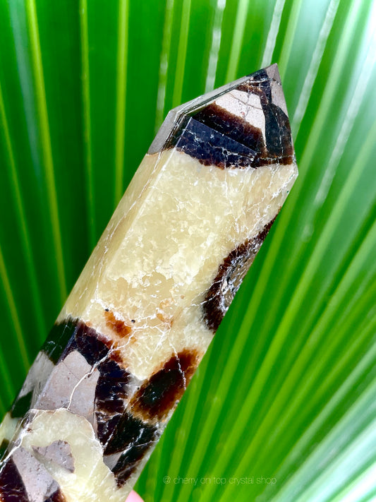 Septarian Dragon Stone Tower