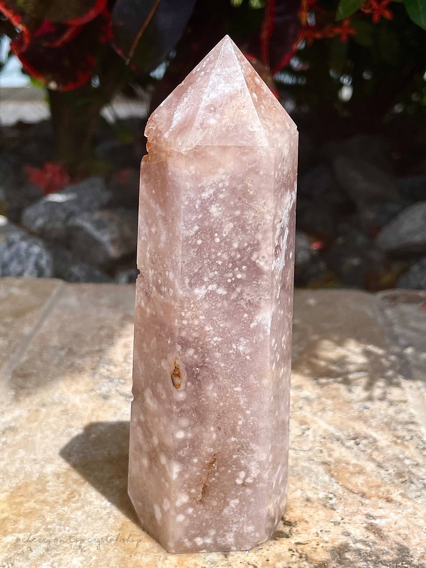 Pink Amethyst Tower - Light lilac with dots