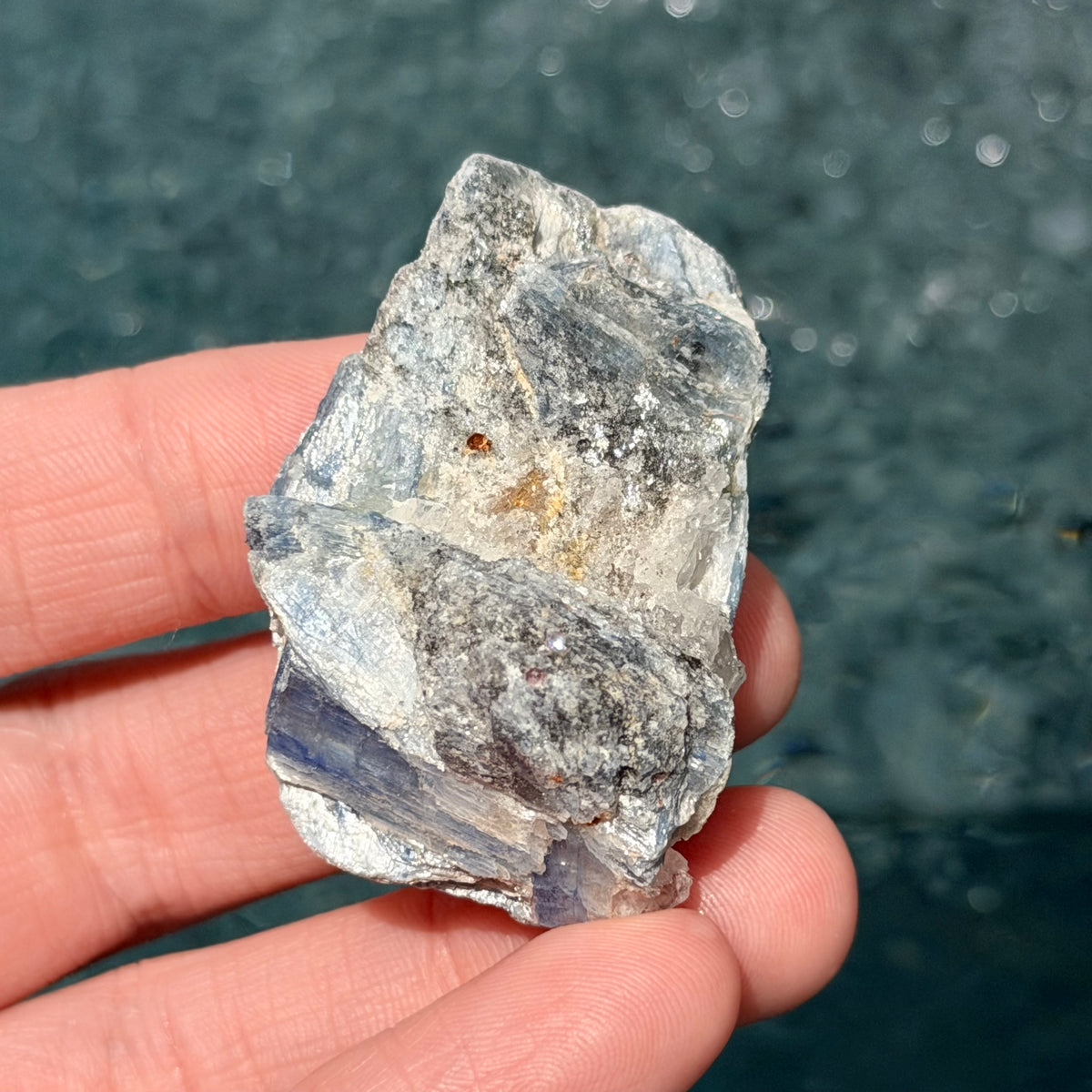 Blue Kyanite raw